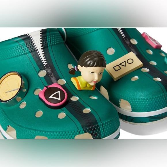 NWT Green Squid Game Themed Crocs - Picture 2 of 8